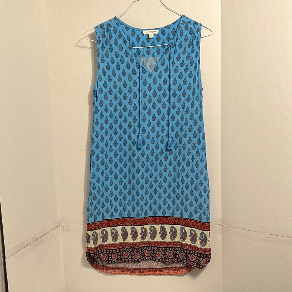 BeachLunchLounge Slevelees light blue dress size M.